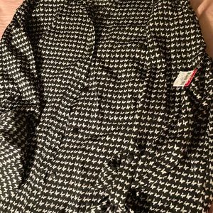 Ladies brand new size small blouse